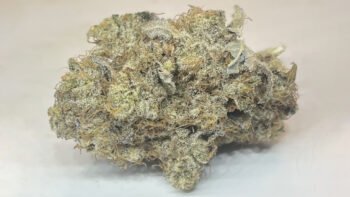The Local Noze: Frosted Kush Cake by Weeds Farmgate