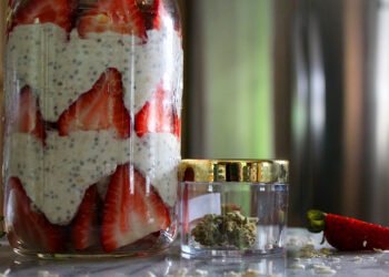 Fourth of July Cannabis Recipe: Strawberry Cough-Infused Overnight Oats