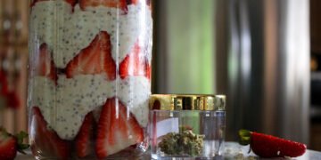 Fourth of July Cannabis Recipe: Strawberry Cough-Infused Overnight Oats