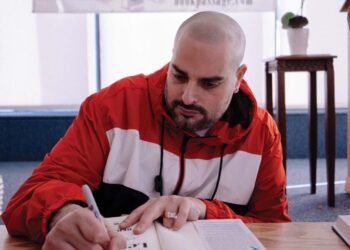 BOOK REVIEW: Becoming Legend by Berner